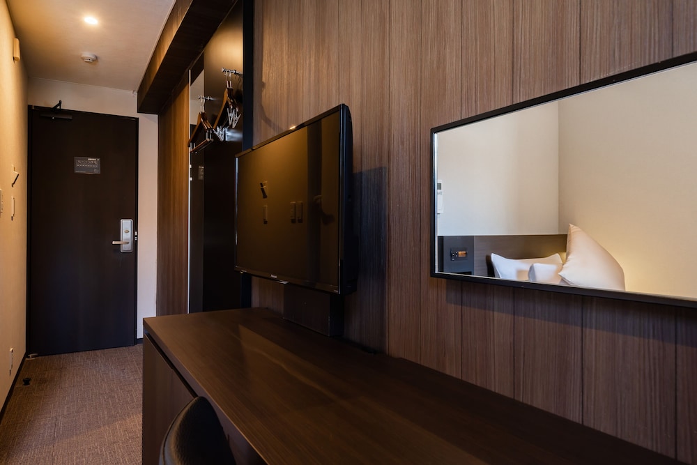 Goi Grand Hotel 8/50