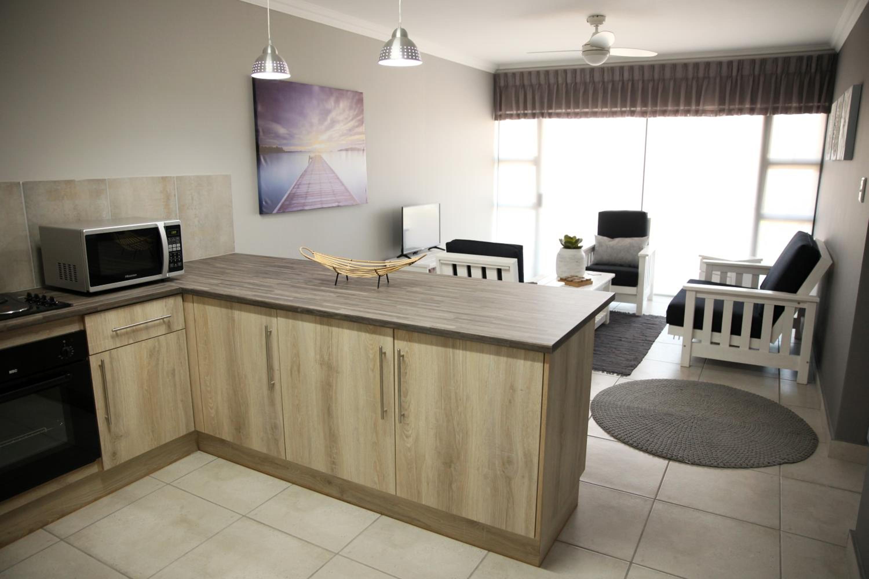 Mari-Amor Self-Catering Apartments 3/23