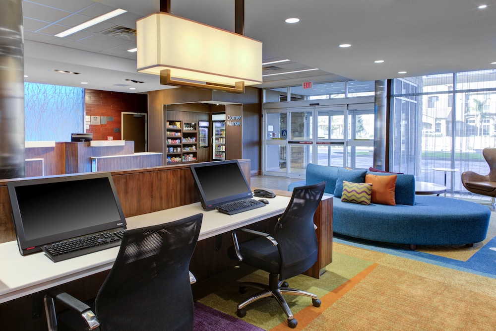 Fairfield Inn And Suites By Marriott Bakersfield North Airport 31/36