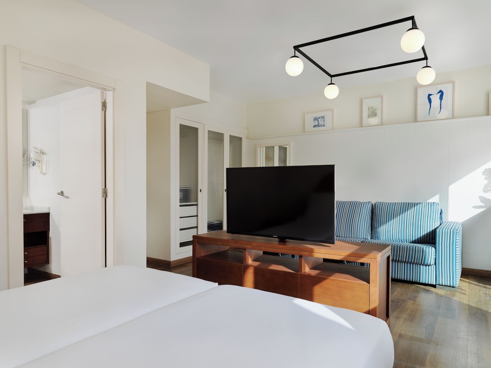 H10 Ocean Suites 11/54