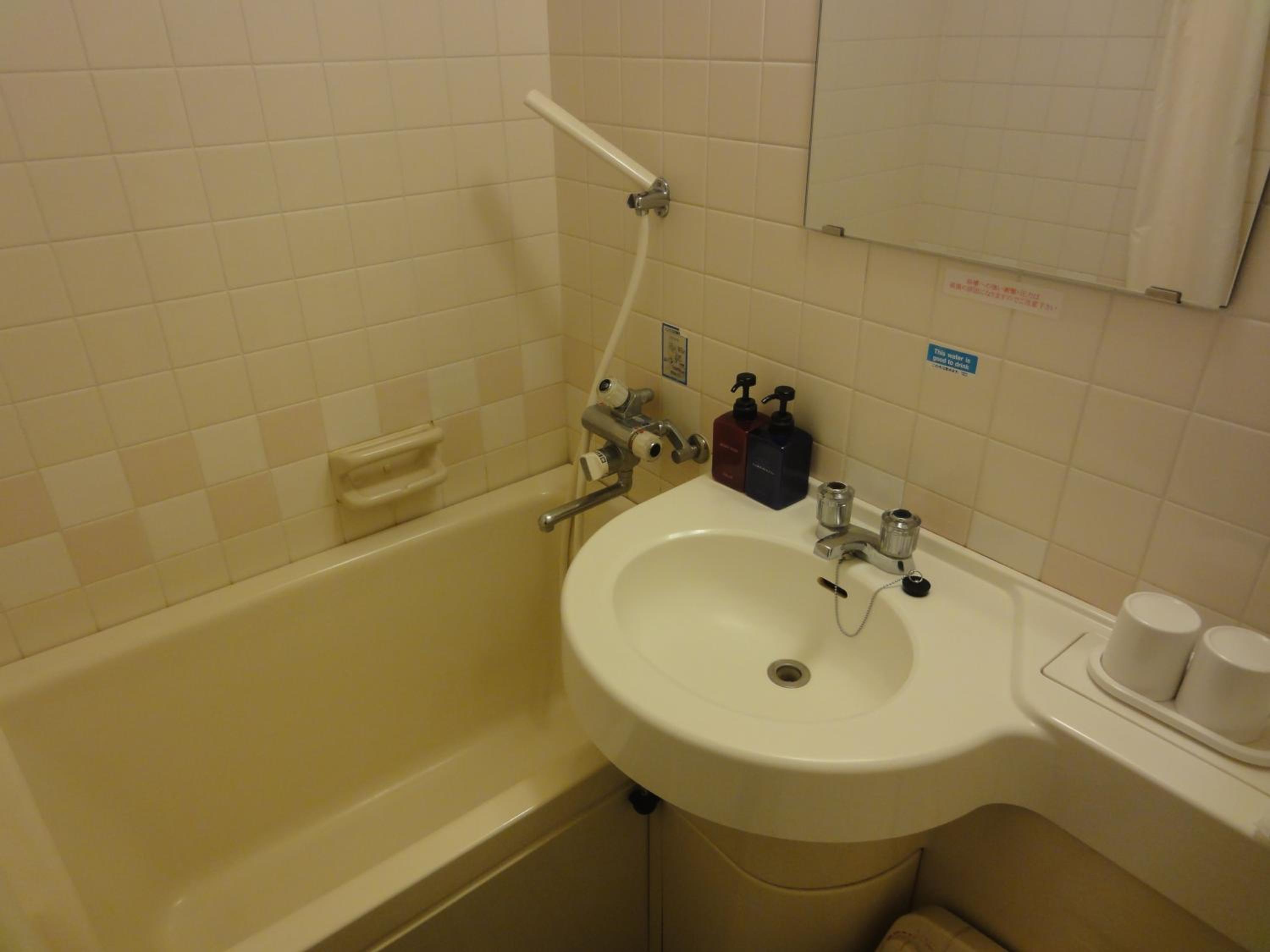 Hotel Elm Regency 45/48