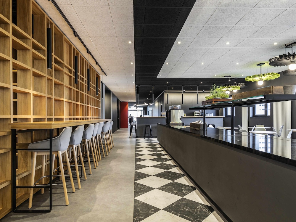ibis Duesseldorf Airport Hotel 45/48