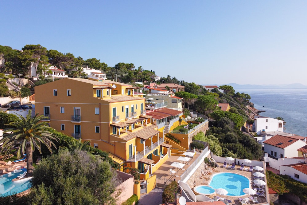 Lu Hotel Maladroxia in SANT ANTIOCO