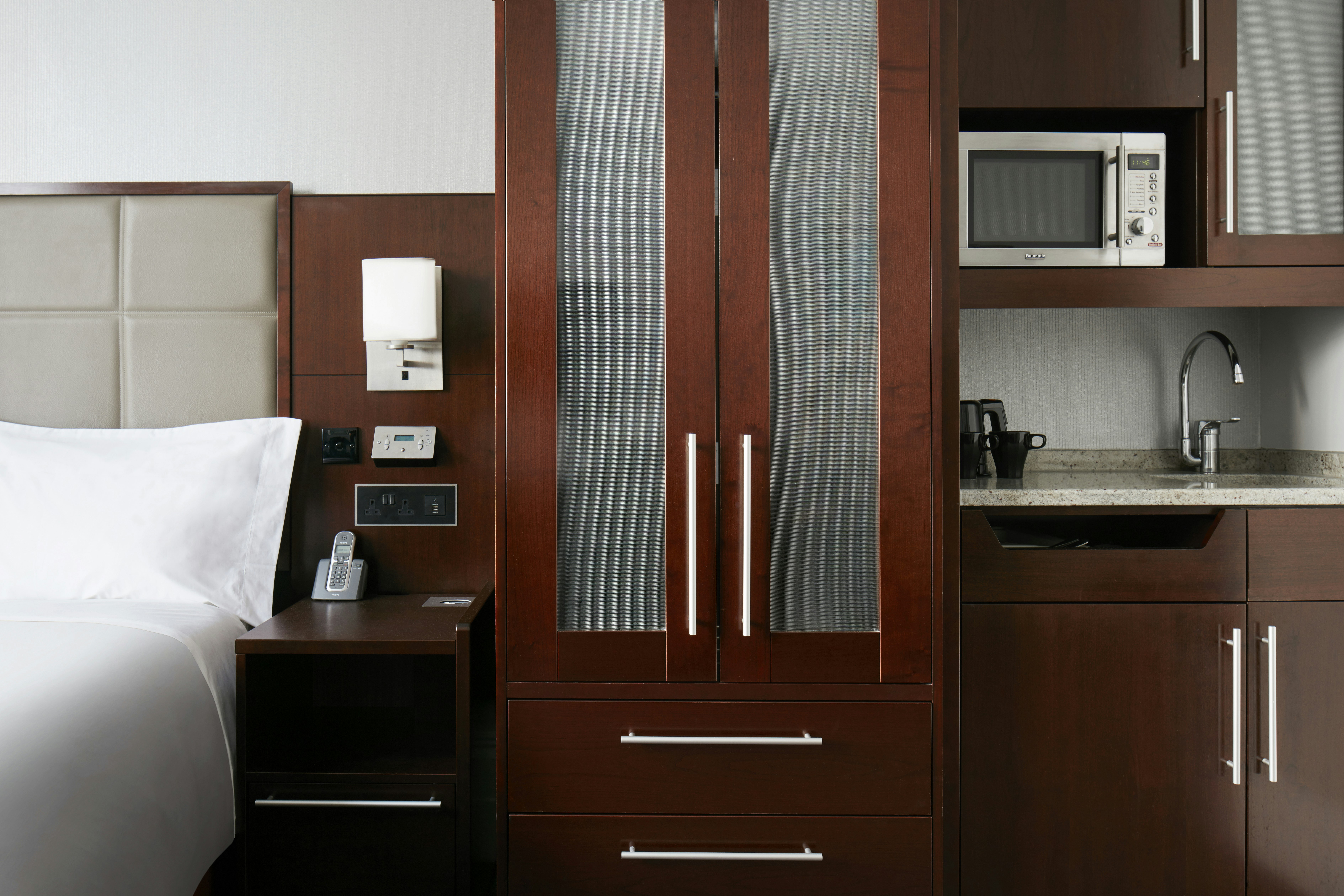 1 Bedroom, Suite, Kitchenette