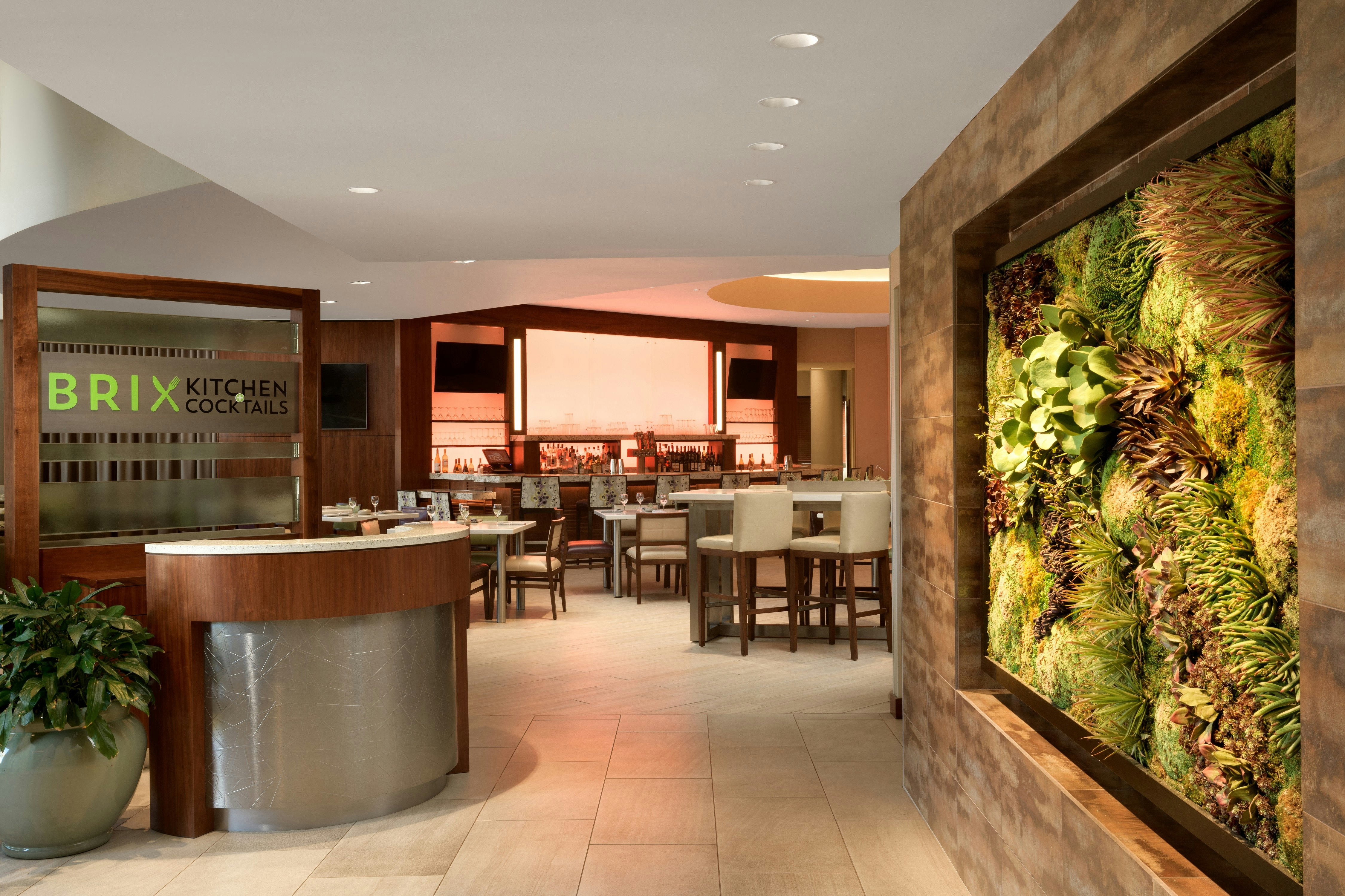 DoubleTree Suites by Hilton Hotel Phoenix 5/38
