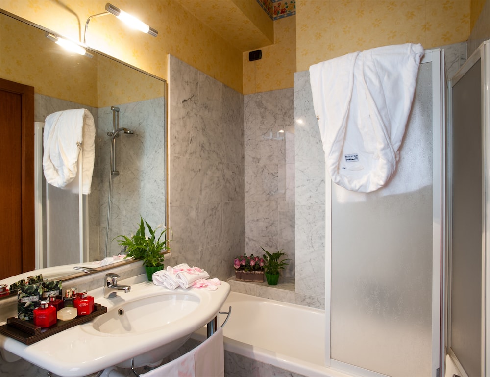 Hotel Lombardia 17/64