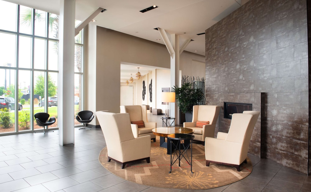 DOUBLETREE BY HILTON HOTEL AND SUITES CHARLESTON AIRPORT 43/60