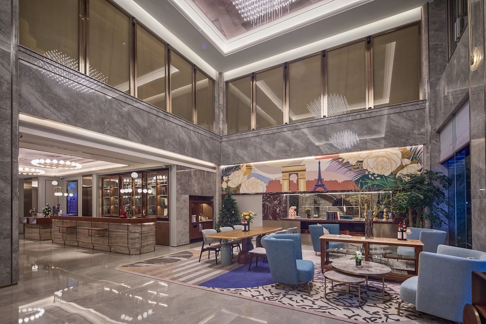 Mercure Yiwu International Trade City 4/32