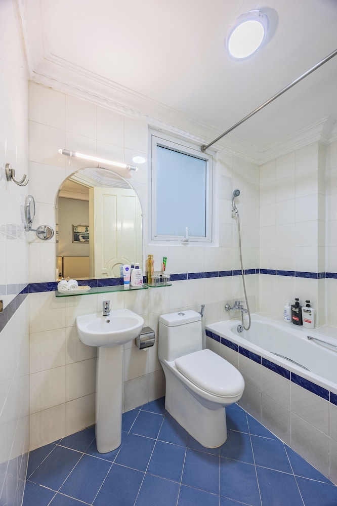 A25 Hotel - 35 Mac Thi Buoi 62/63
