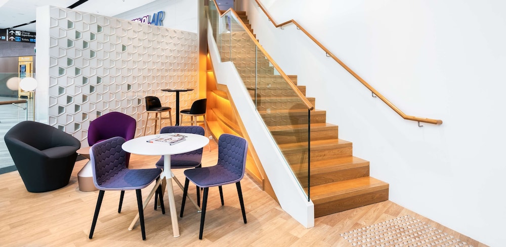 Yotelair Singapore Changi Airport 39/51