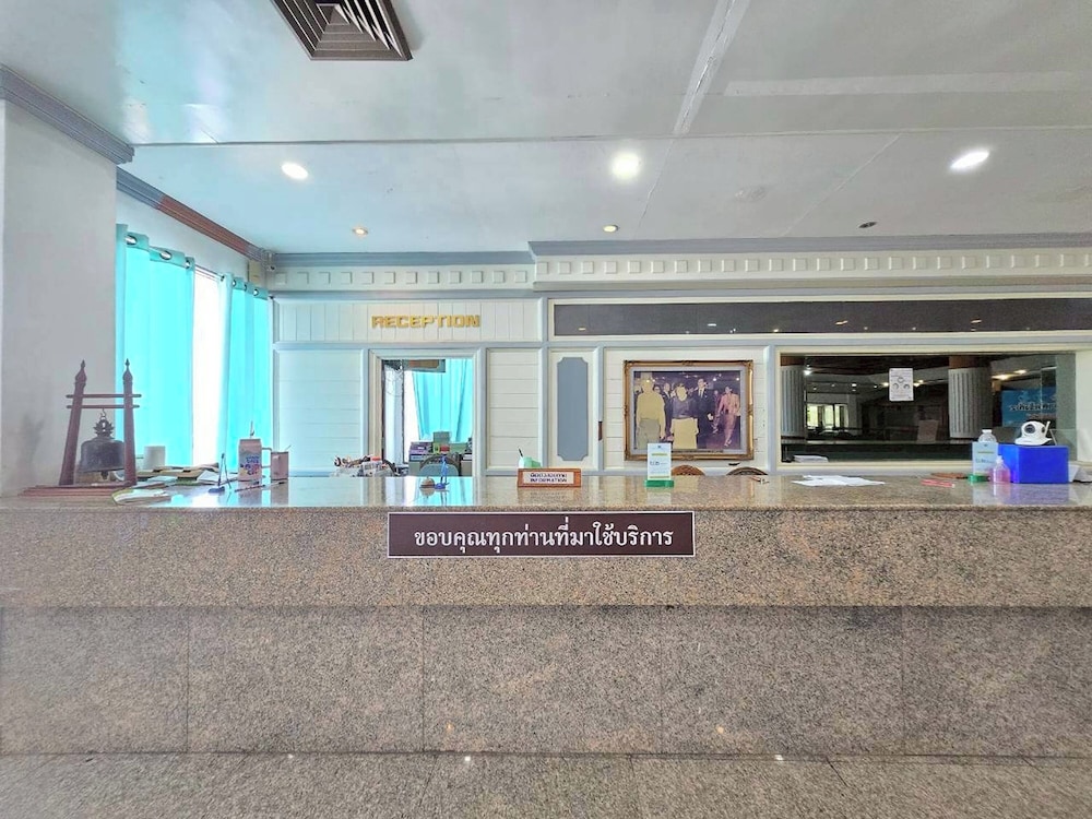 Pailyn Sukhothai 6/50