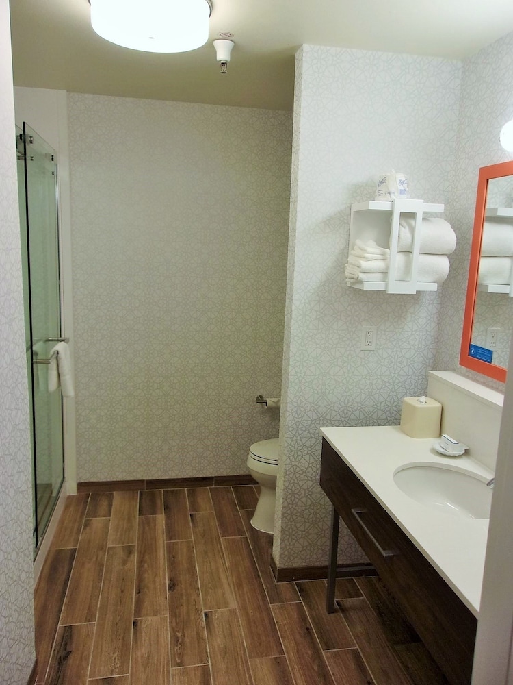 Hampton Inn & Suites Rohnert Park - Sonoma County 23/42