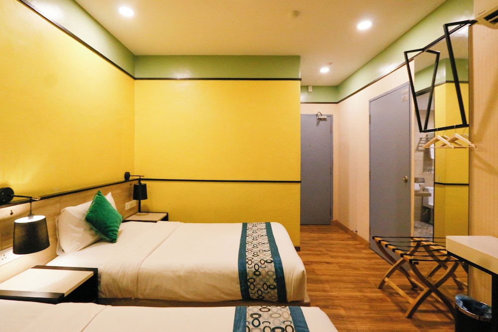 Swing & Pillows at Golden Roof Hotel Seri Iskandar, Ipoh 14/30