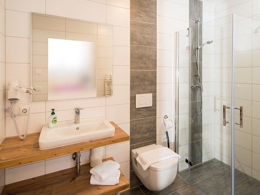 Landhotel Zum Adler 49/50