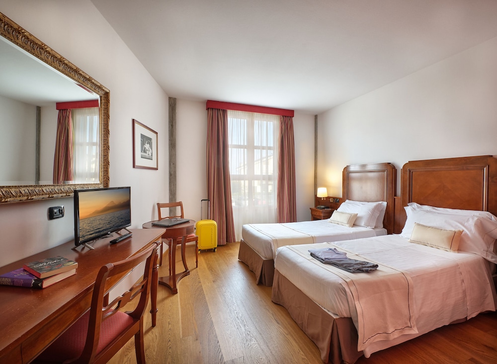 غرفة كلاسيكية بسريرين منفصلين، Villa Malaspina 5/8