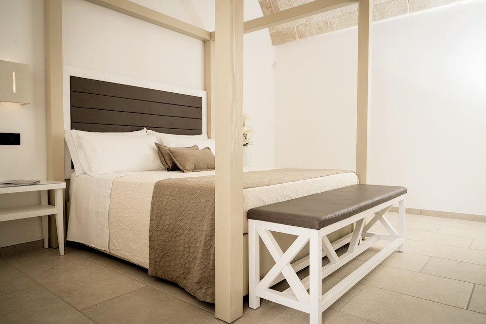 DELUXE, DOUBLE BED, TERRACE