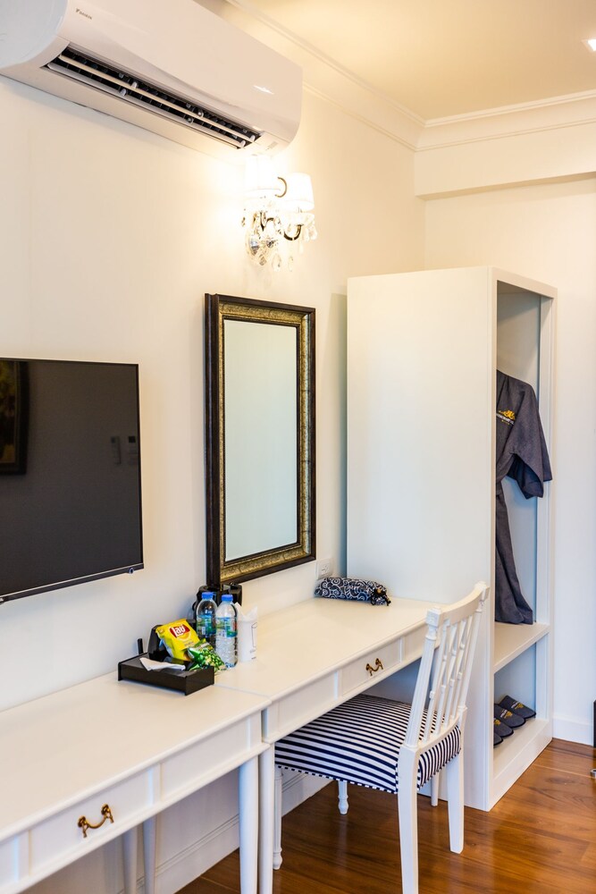 Merchant Villa 16/50