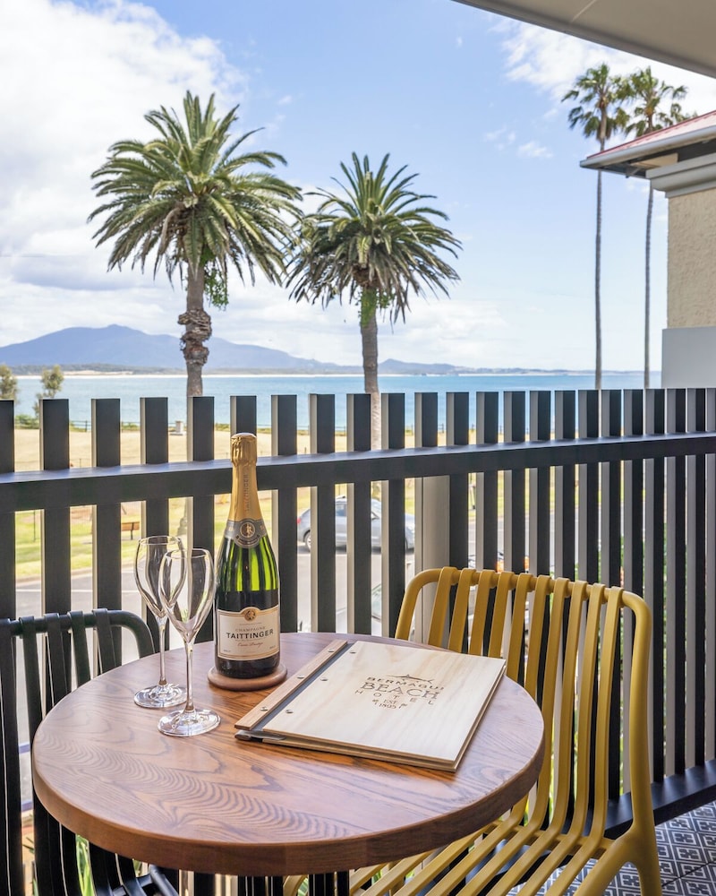 Bermagui Beach Hotel 30/50