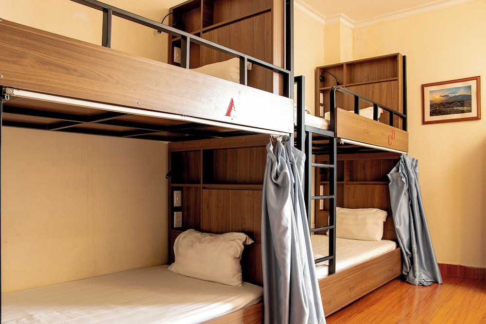 Group Nest Hotel 44/53