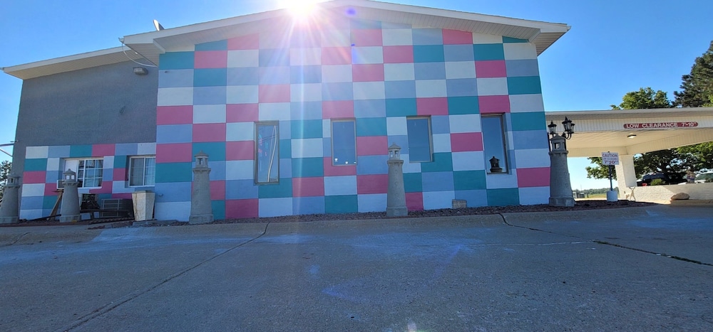 Dragonfly Inn & Suites - Hastings 48/60