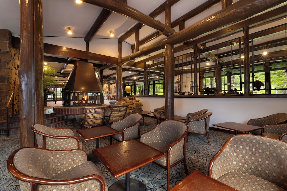Yatsugatake Kogen Lodge 35/55