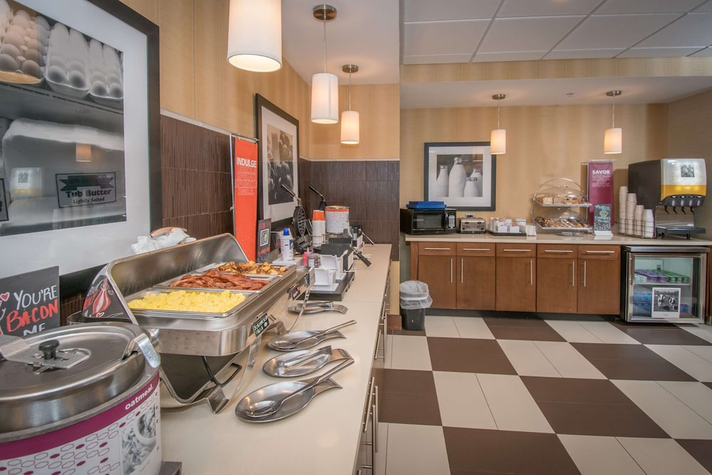 Hampton Inn And Suites Selma Tx 41/46