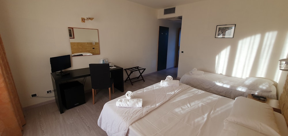 Noristars Ex Carignano Hotel 8/49