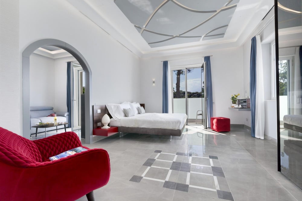 Sorrento Dream Resort 25/50