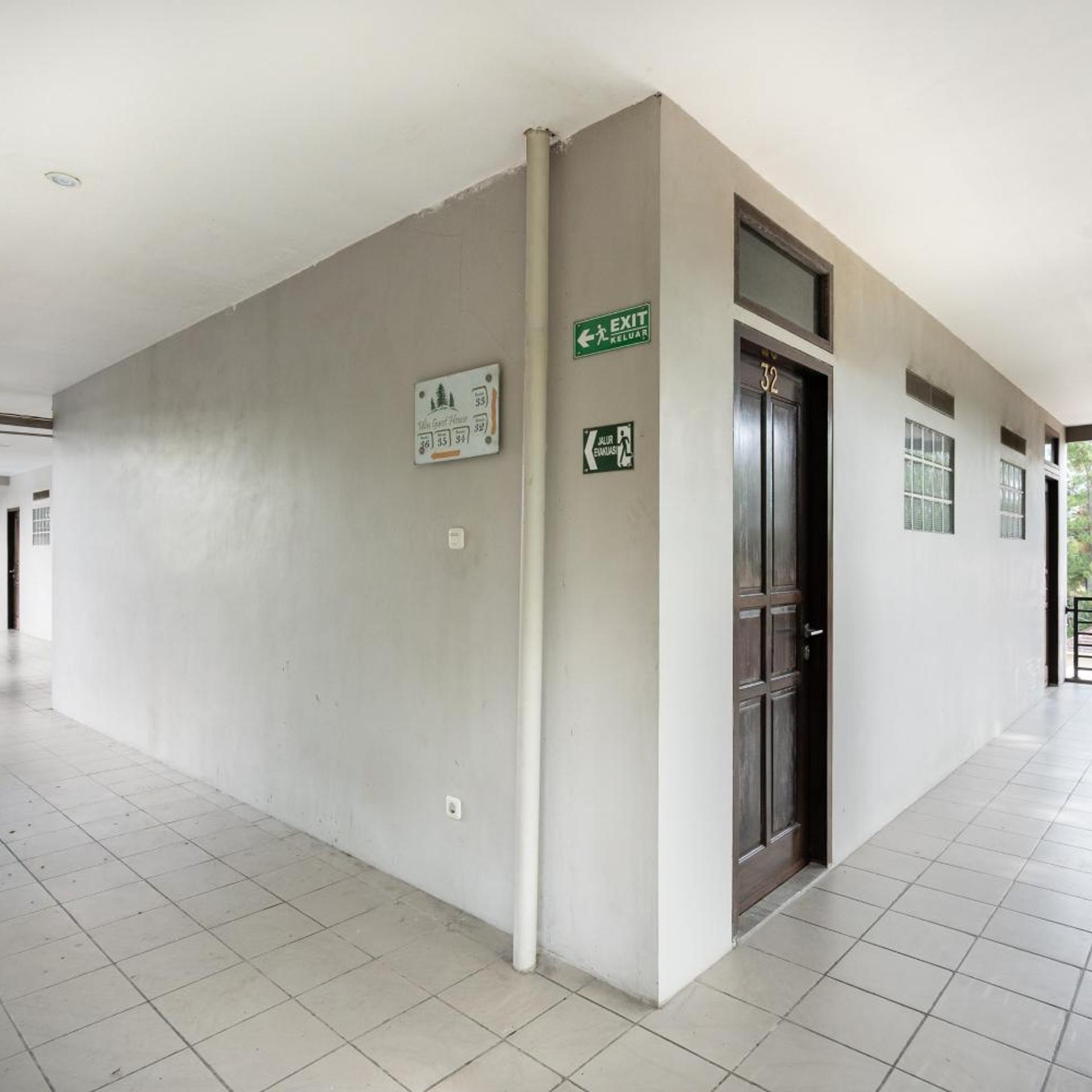 Urbanview Hotel Ulin Samarinda 2/36