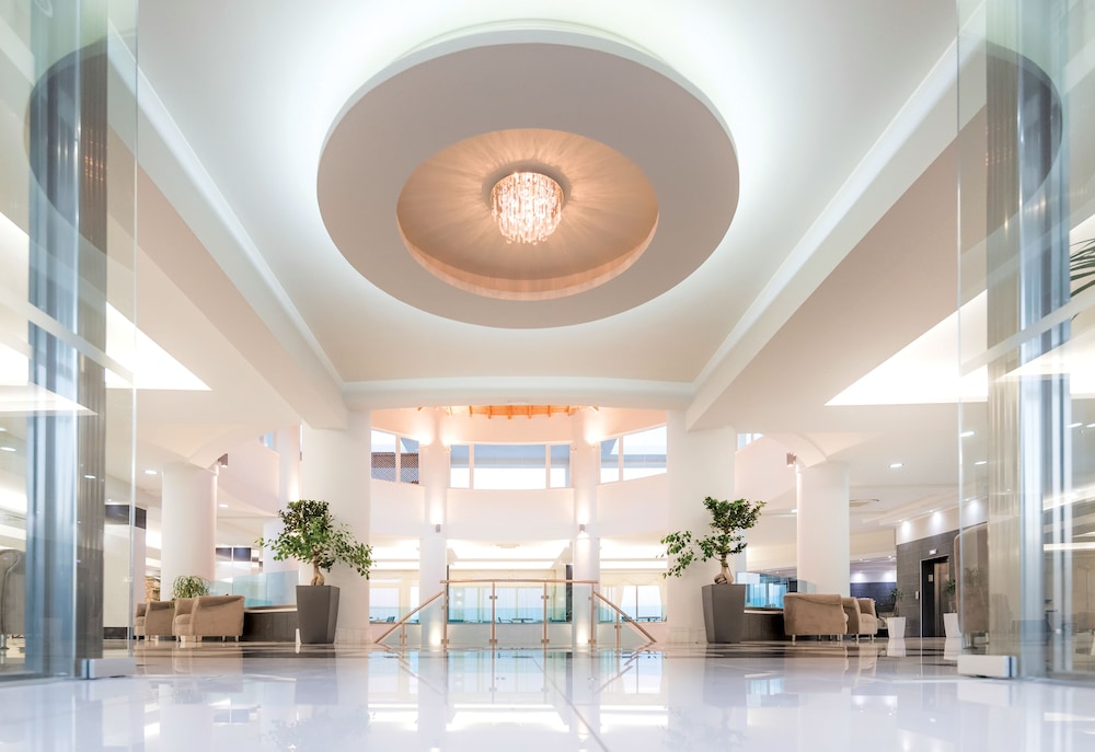 Grand Blue Beach Hotel 11/94
