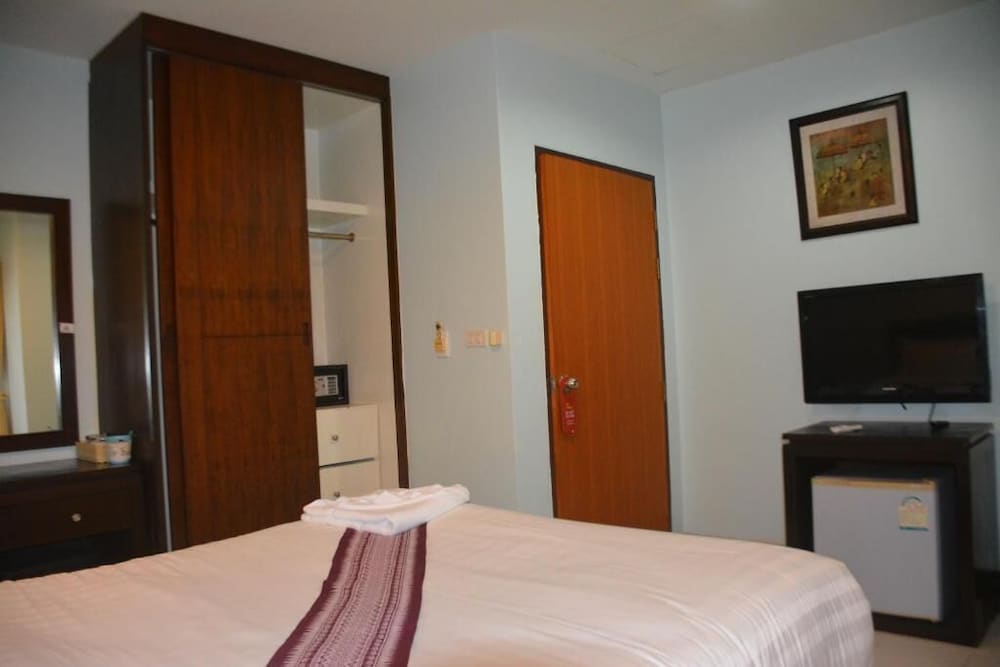 Patong Moon Inn Guesthouse 28/48