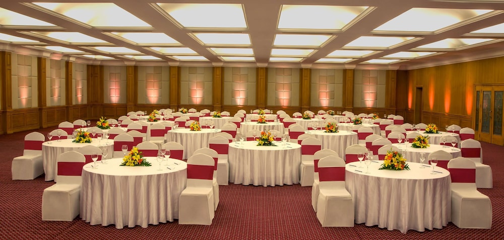 Radisson Blu Kochi 23/28