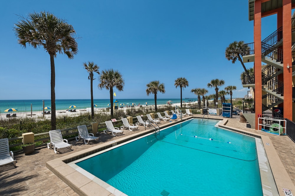 Ramada by Wyndham Panama City Beach / Beachfront 11/25