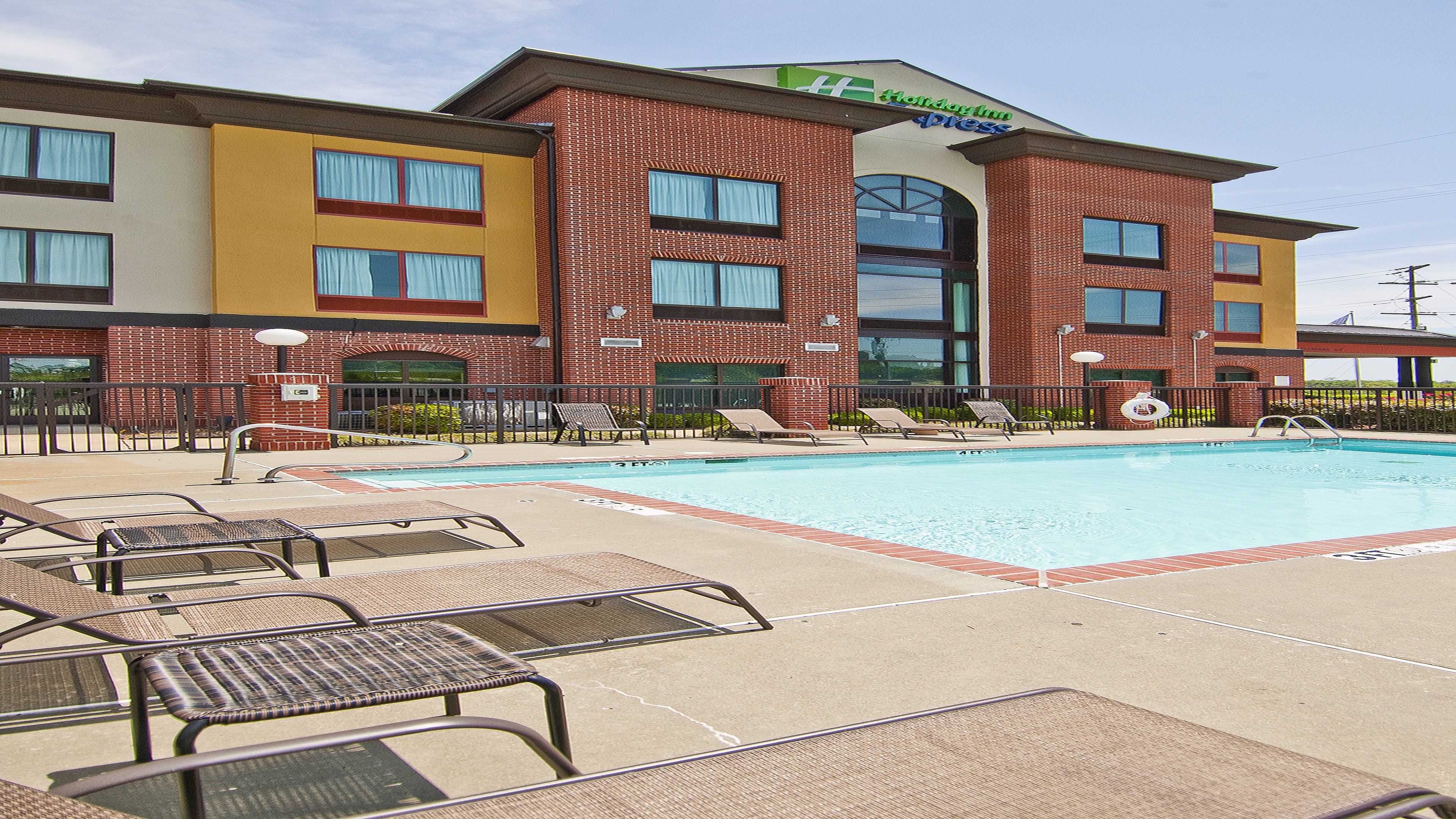 Holiday Inn Express Hotel And Suites Olive Branch 41/42