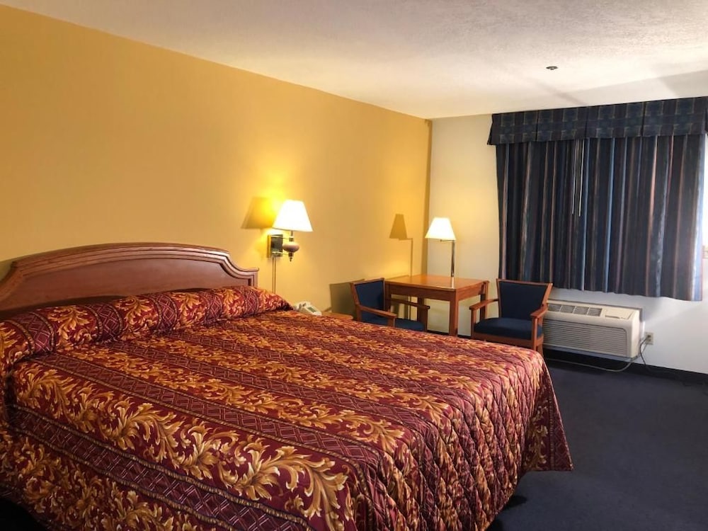 Luxury Inn 10/44