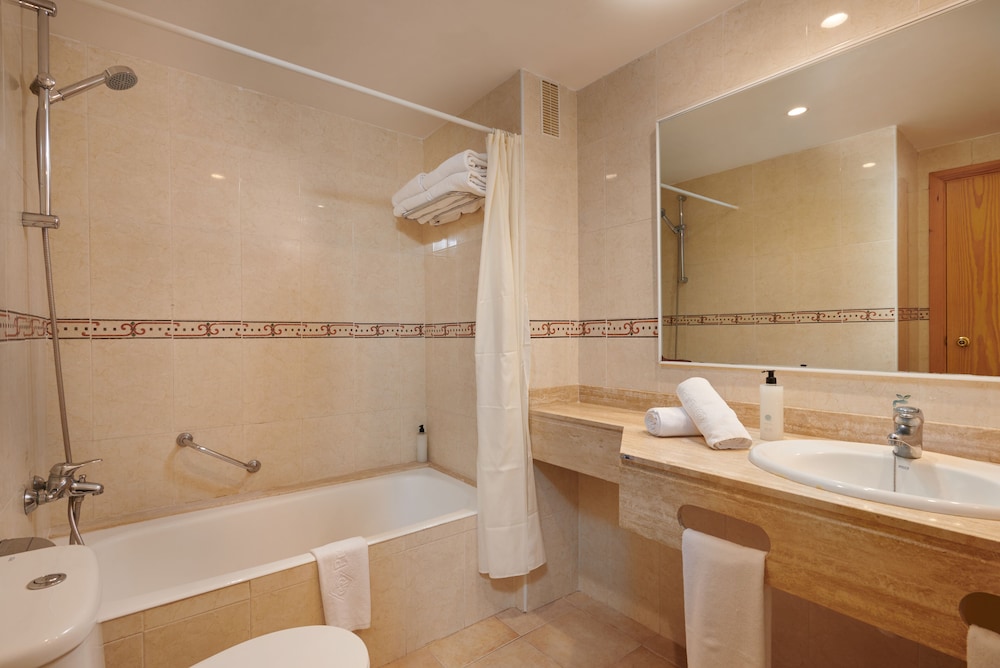 Protur Floriana Resort Aparthotel 29/30