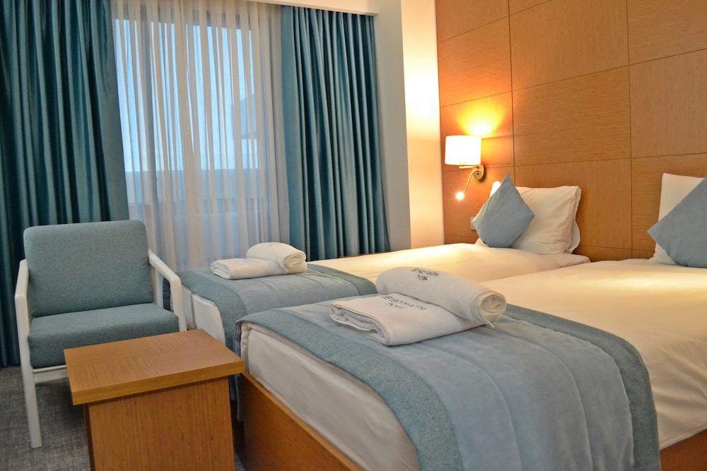 Tezmadra Hotel 7/48