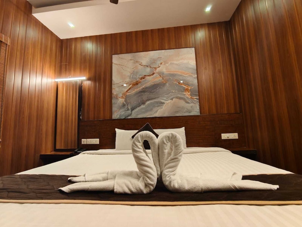 OYO Rooms off Aurobindo Ashram 32/65