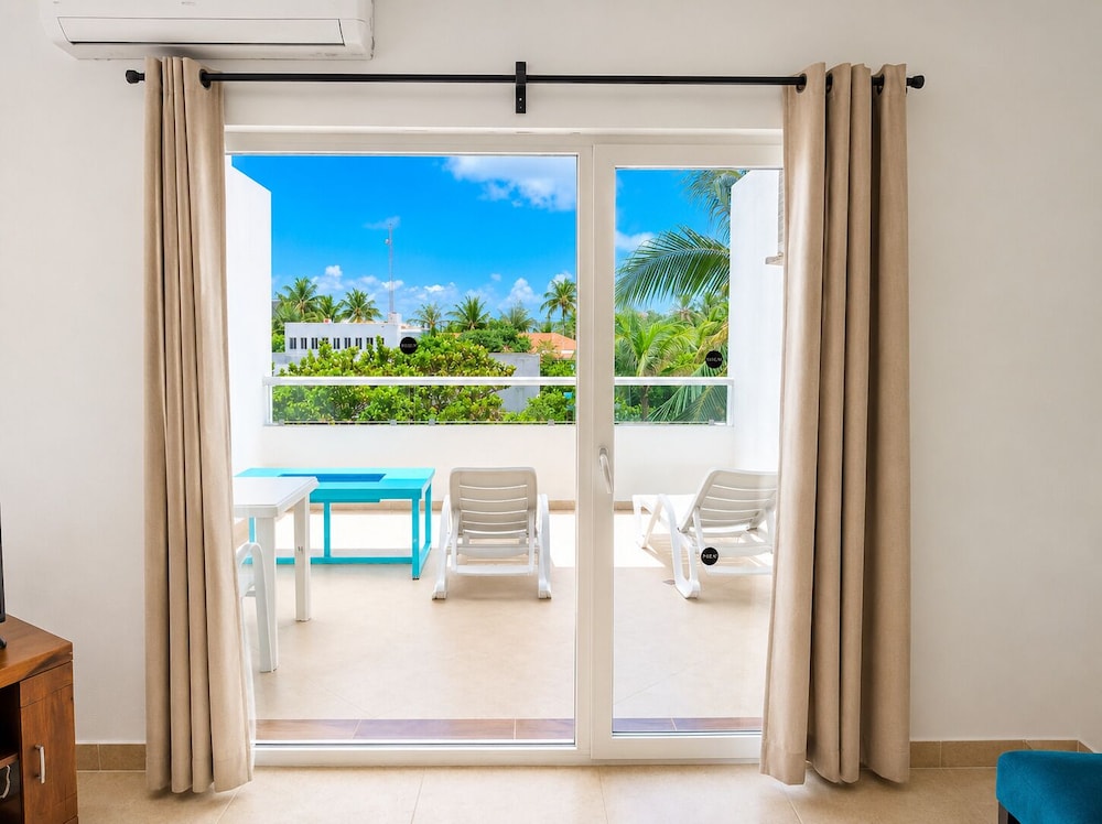 The Mint Resort Isla Mujeres 36/67