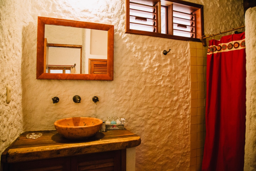 Ensueno Holbox & Beach Club 72/74