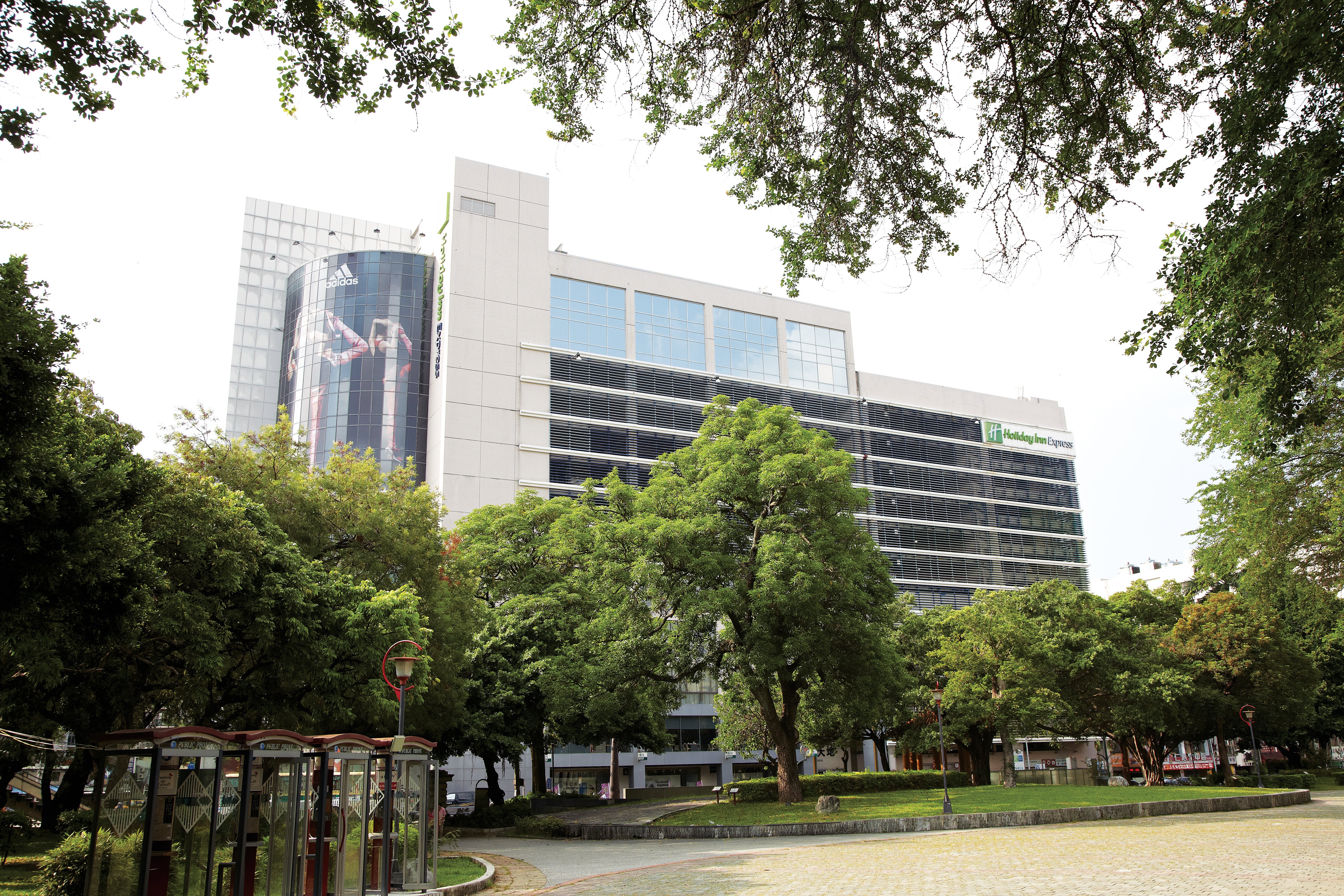 Holiday Inn Express Taichung Park 49/58