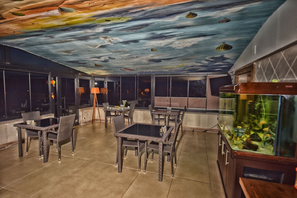 El Nazar Stone Suite 43/50
