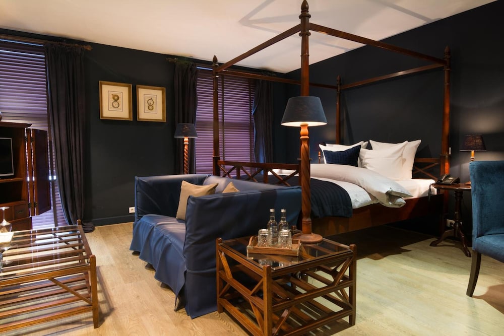 Bliss Boutique Hotel 35/47