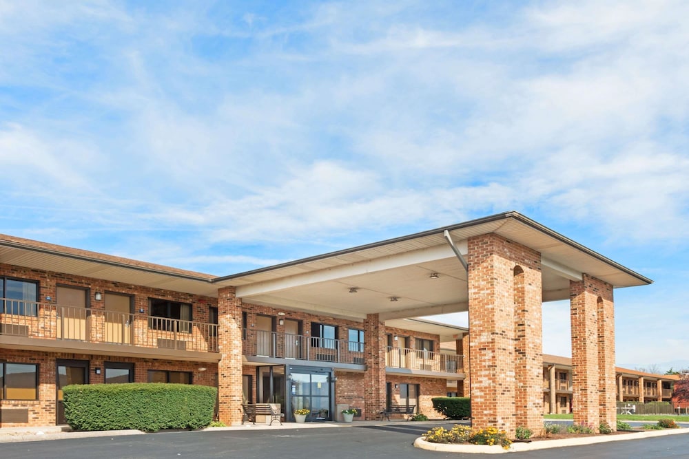 Days Inn New Market Battlefield thumb 3