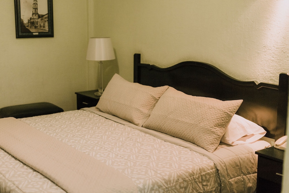 Hotel Leon 16/57