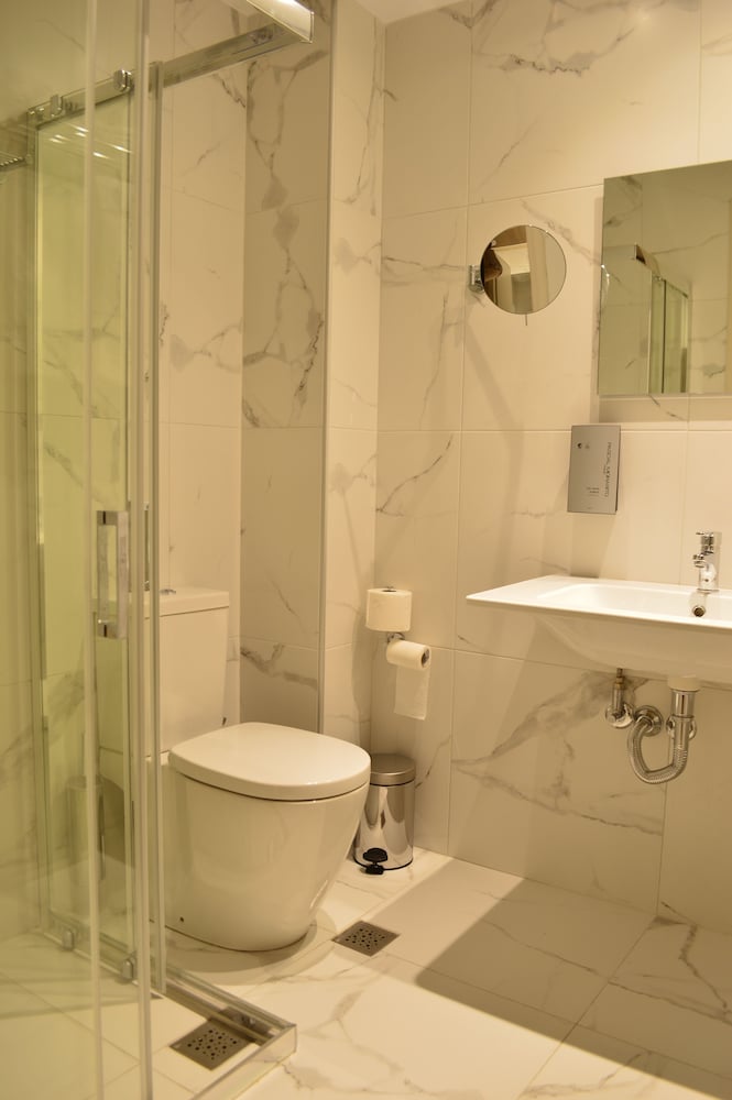 Hotel Alexakis 11/62