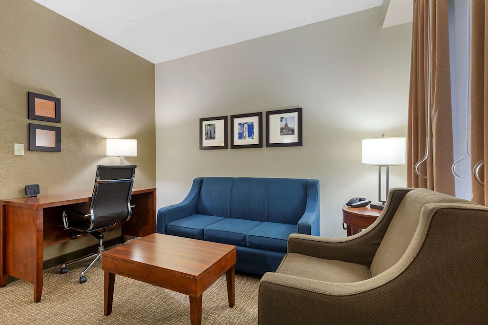 Comfort Suites Fredericksburg South 30/41