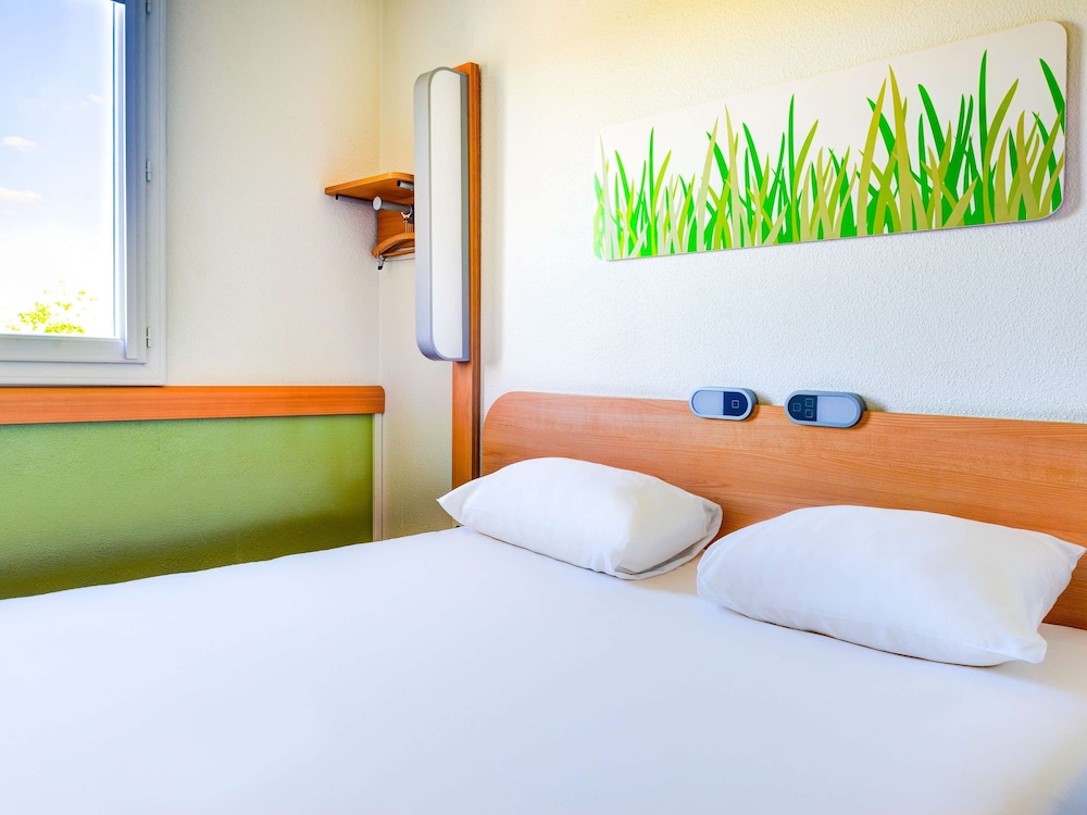 Ibis Budget Orly Chevilly Tram 7 12/47
