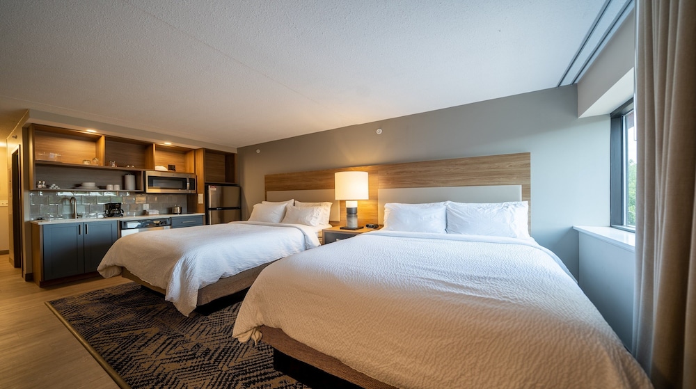 Candlewood Suites Cleveland South Independence 15/47