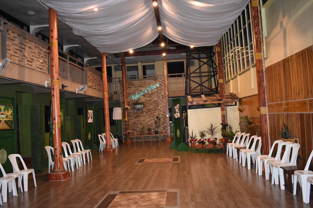 Nikitas Place Hotel 45/52